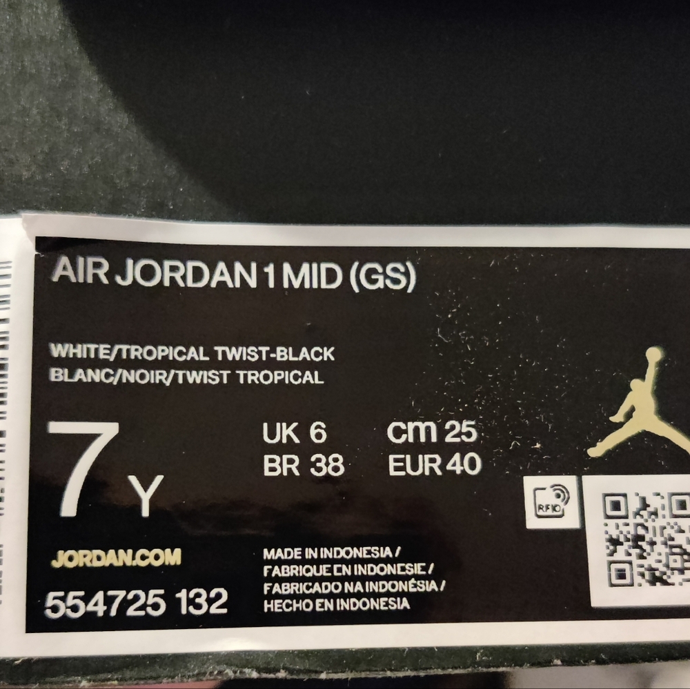 Air Jordan 1 Mid